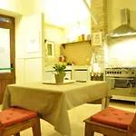 Bed And Breakfast Piazza Mercato